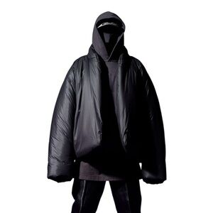 Yeezy Gap Engineered by Balenciaga Round Jacket Black Size M